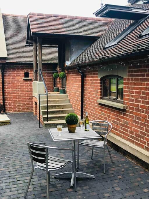 Beautiful Rural Apt, Walking Distance To Three Choirs Vineyard/Brassiere Gloucestershire Apartment Newent Exterior photo